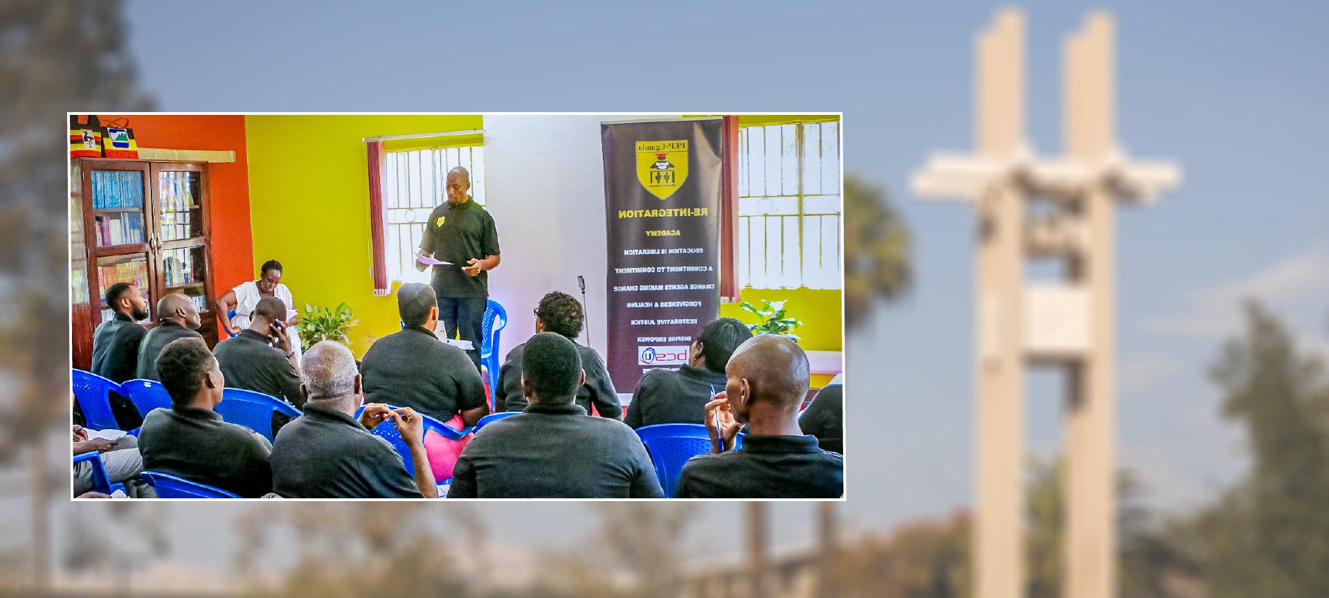 肯尼斯·巴特勒在乌干达发表演讲